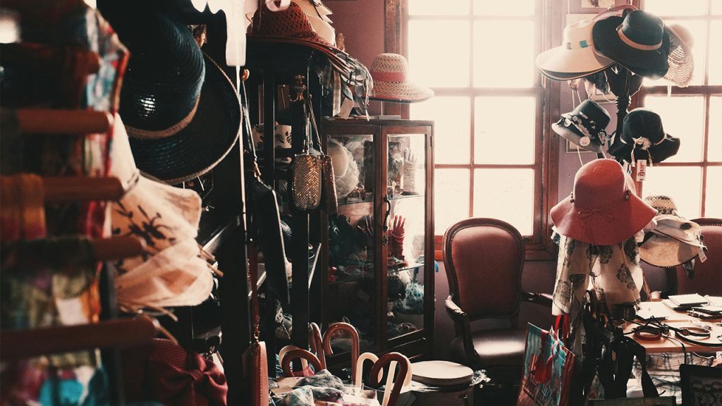 15 Home Design Choices That Make Your Home Hard to Declutter